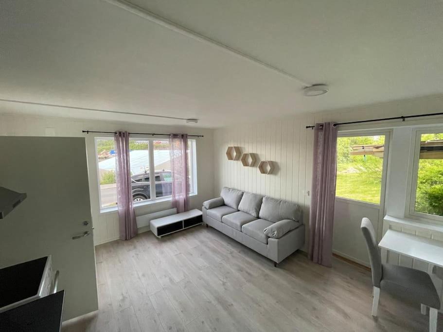 Strandveien 71 Skjervoy Exteriör bild